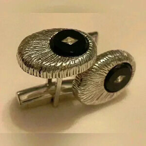 Mens Vintage Cufflinks Cuff Links #4 No Sig Silvertone Silver Tone Black Oval